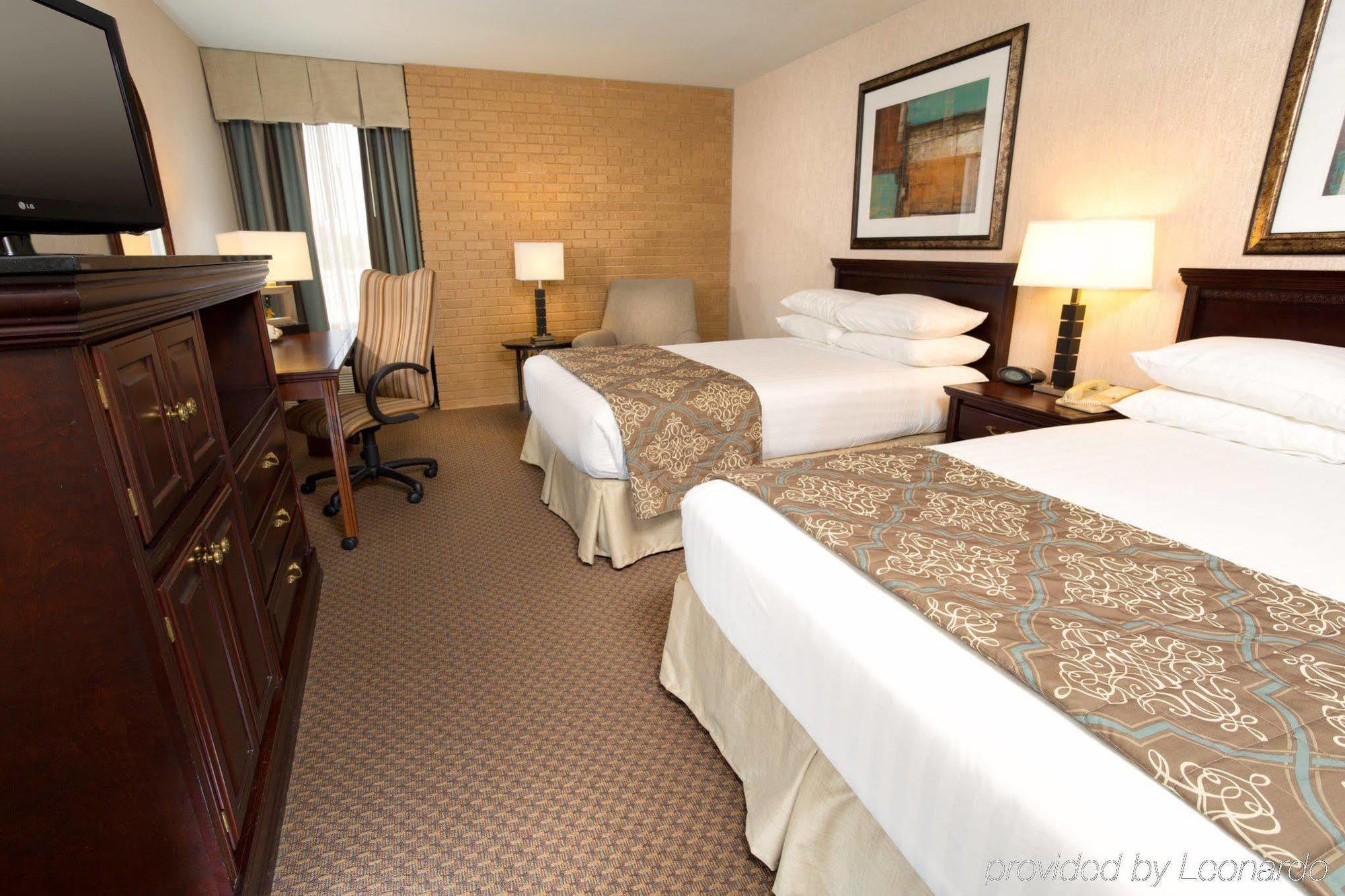 Drury Inn & Suites Overland Park Exteriör bild